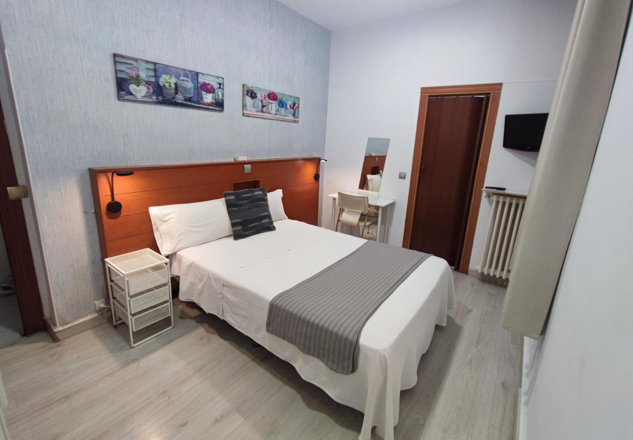 Hostal Cervantes Madrid Eksteriør bilde