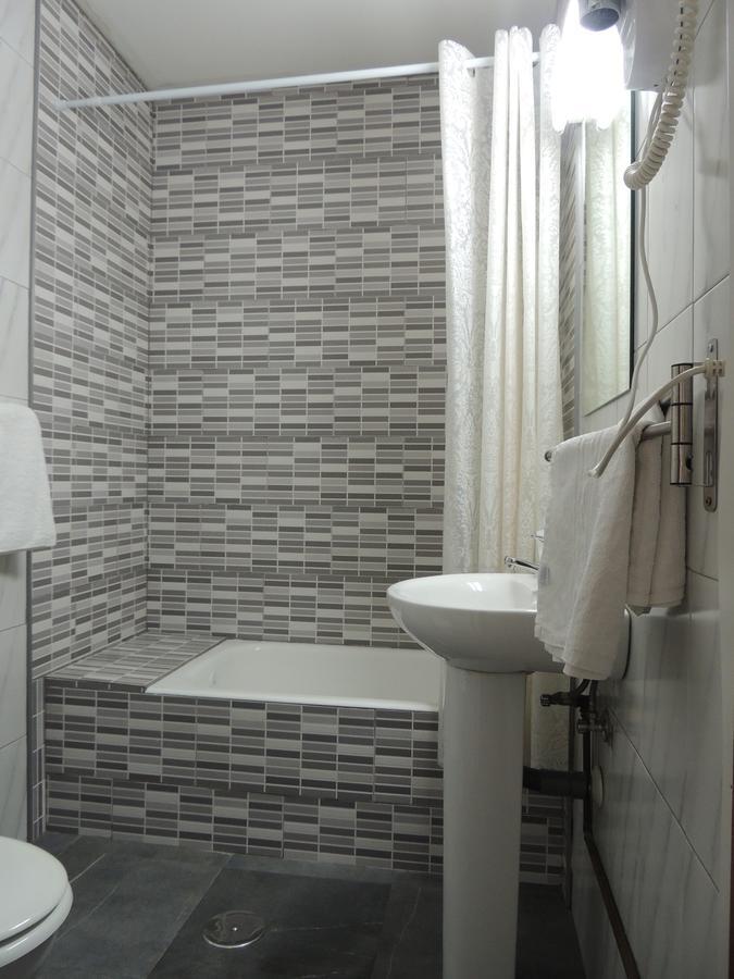 Hostal Cervantes Madrid Eksteriør bilde